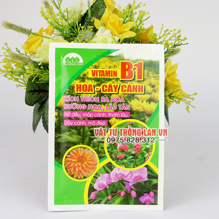 Phân chuyên dùng cho hoa, cây cảnh Vitamin B1 gói 30g